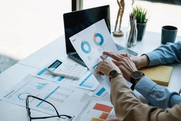 4 Popular ASX 200 Shares To Buy This Month