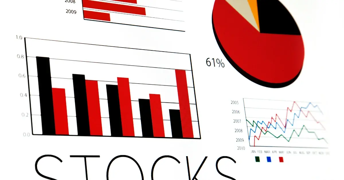 ASX Stocks at 52-Week Lows: How to Spot an ASX Emerging Star Trapped in a Bad Sector