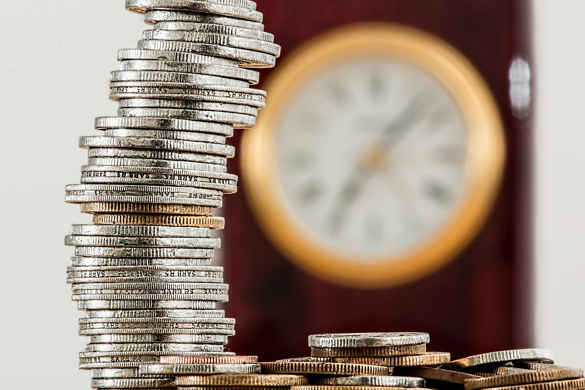 Does Electro Optic Systems Holdings Limited have a large order pipeline to drive strong top-line growth?