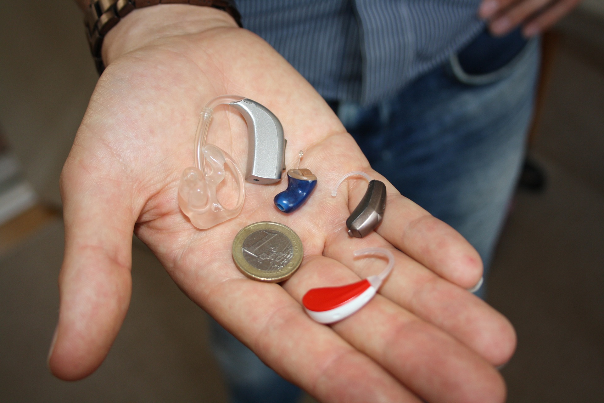 Is it worth buying Nuheara Ltd for better returns?