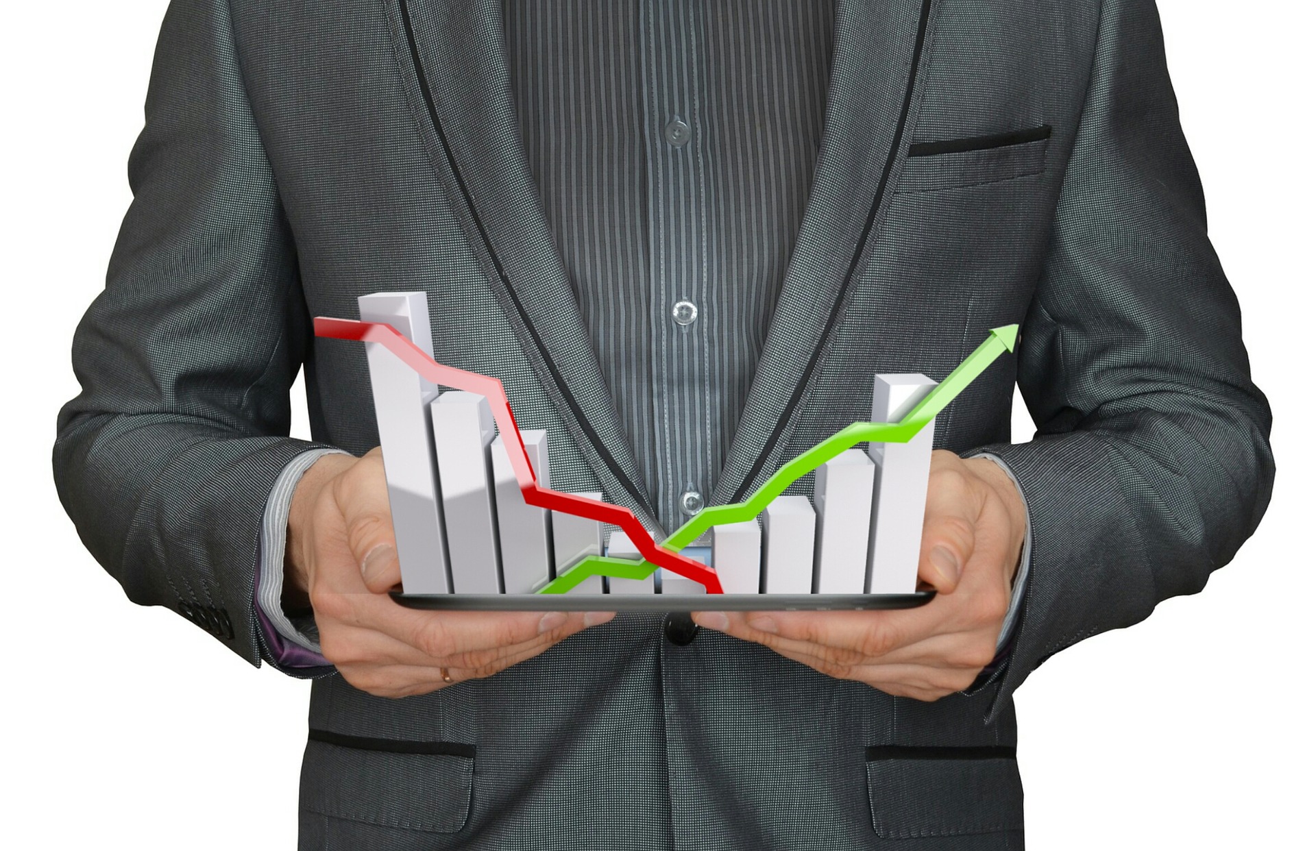 Will falling iron ore inventory further boost Rio Tinto Limited?