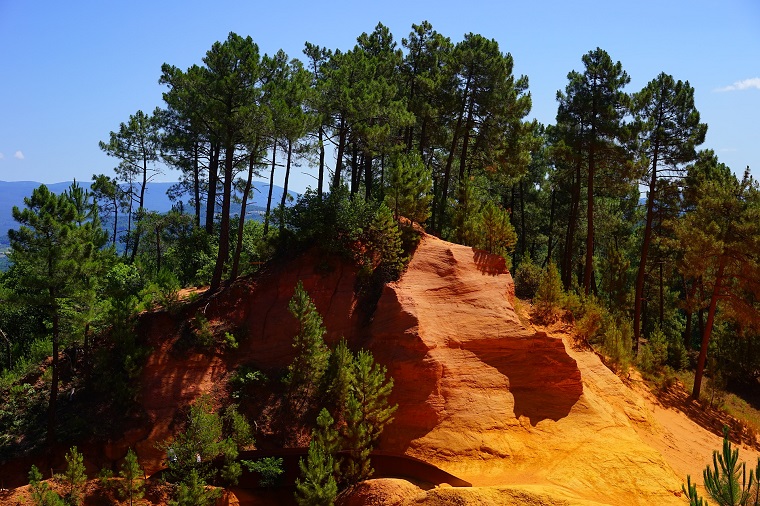 Kairos Minerals Limited, targeting potential discoveries