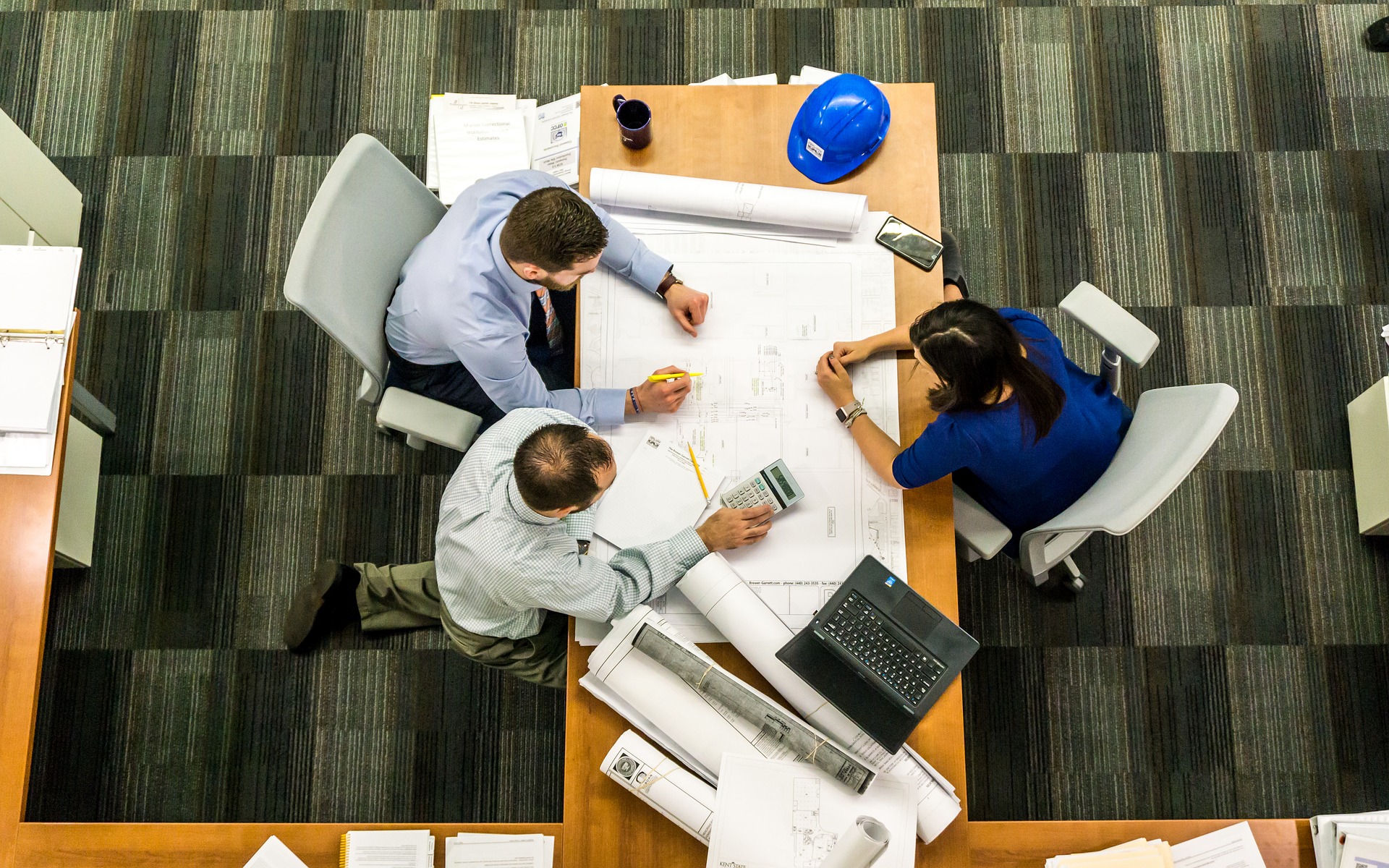 Does Fletcher Building Limited™s debt and cash flow level indicate improvement?