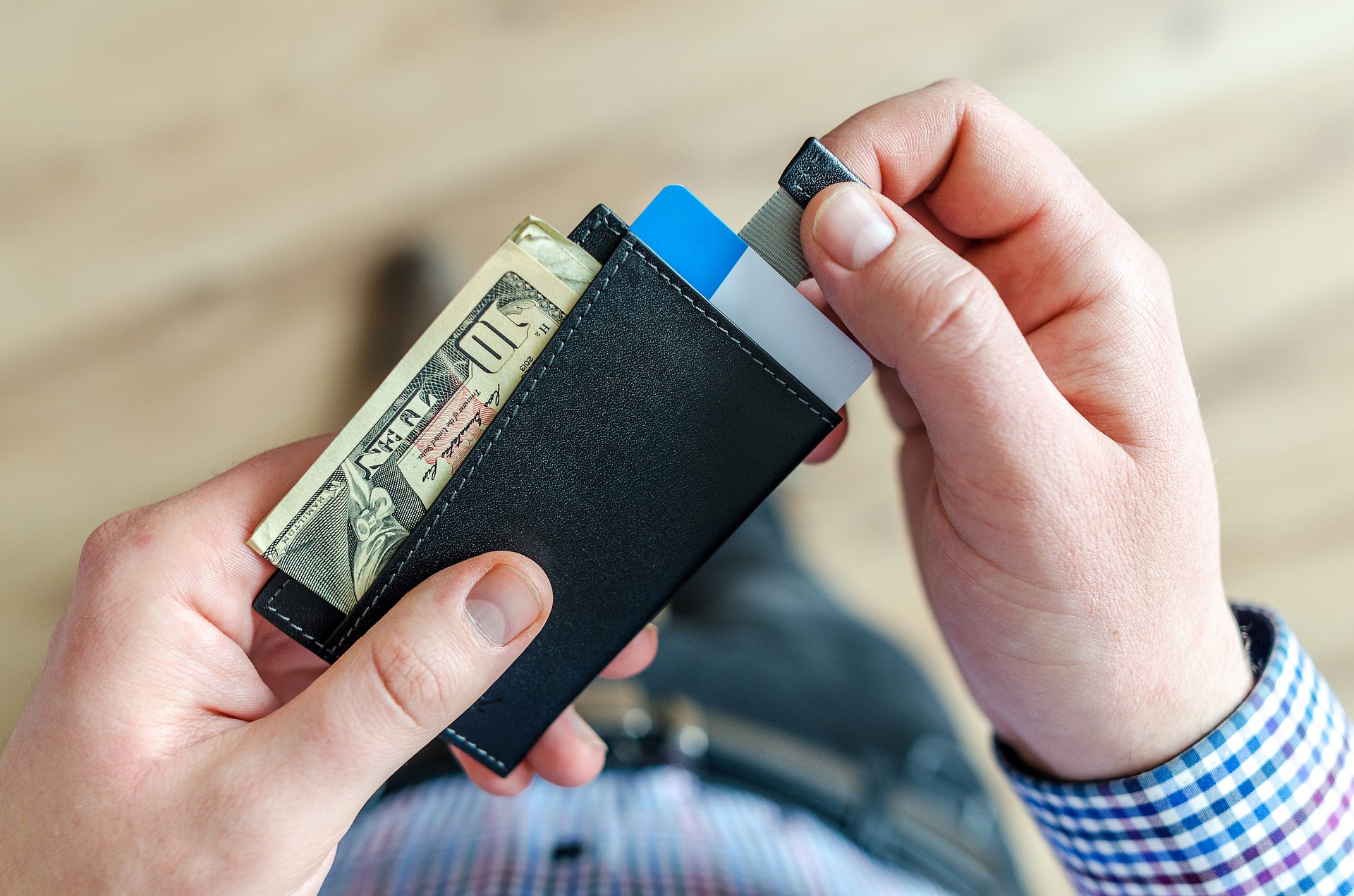Does Pantoro Limited have a high P/E ratio?
