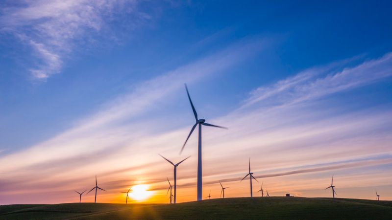Strike Energy Limited, early observations correlate to strong gas shows