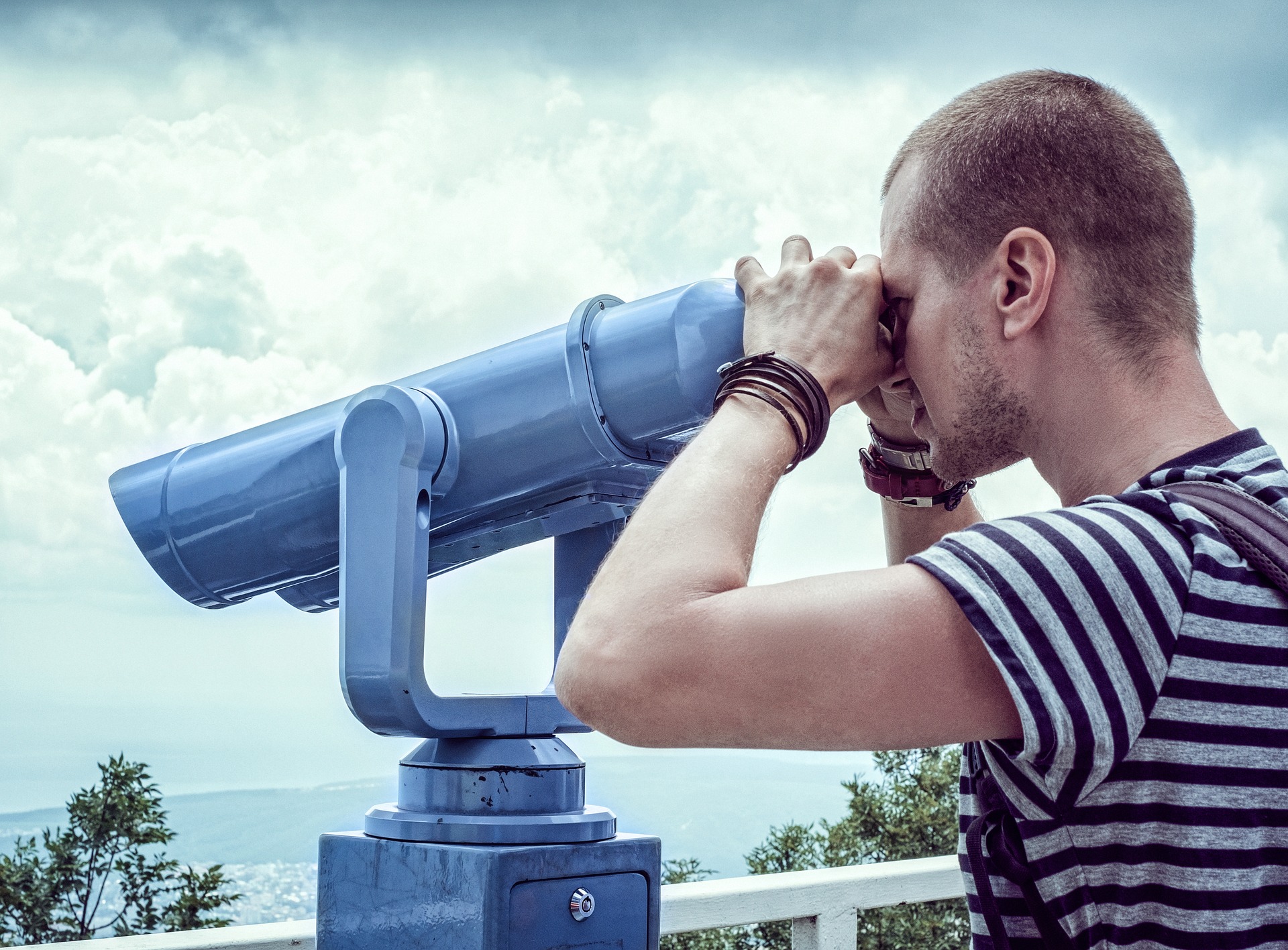 Does Viva Energy Group have the long term competitive strength?