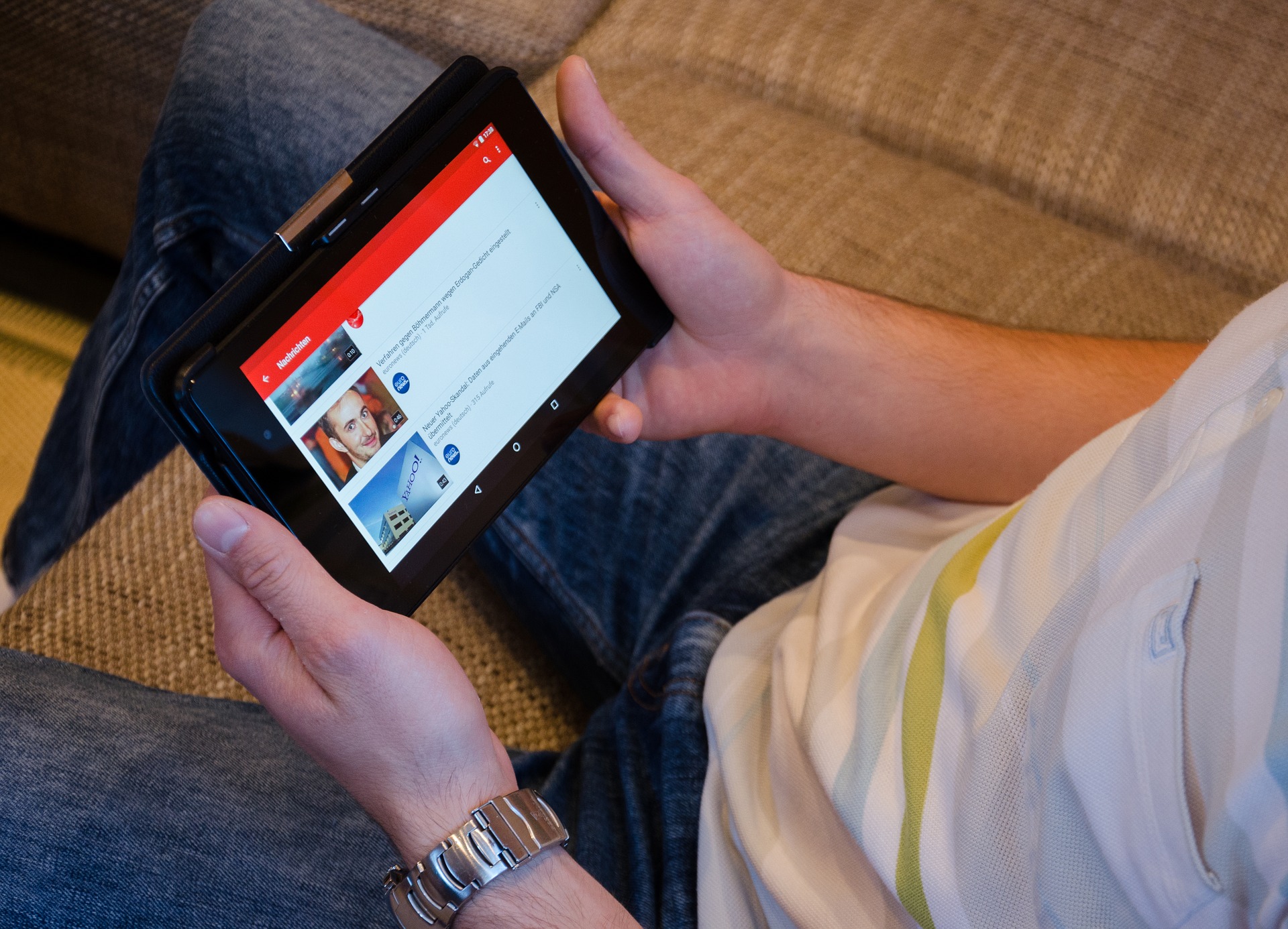 Is it the right time to invest in oOH! Media Ltd?